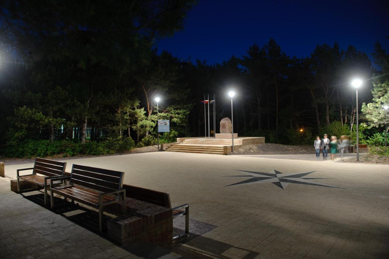 Wrzosowa Polana - Domki Letniskowe Mrzeżyno Buitenkant foto